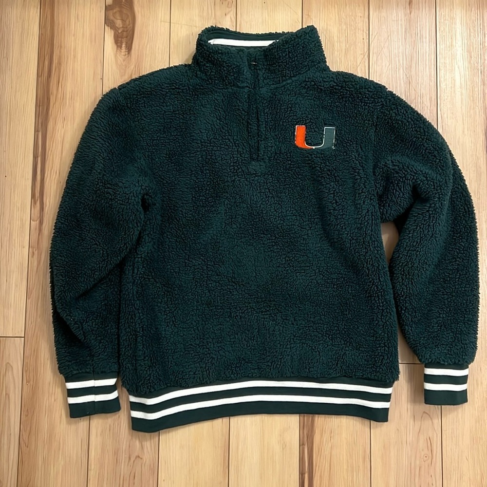 Like New!  Unisex UM fleece 1/4 Zip Pullover size M